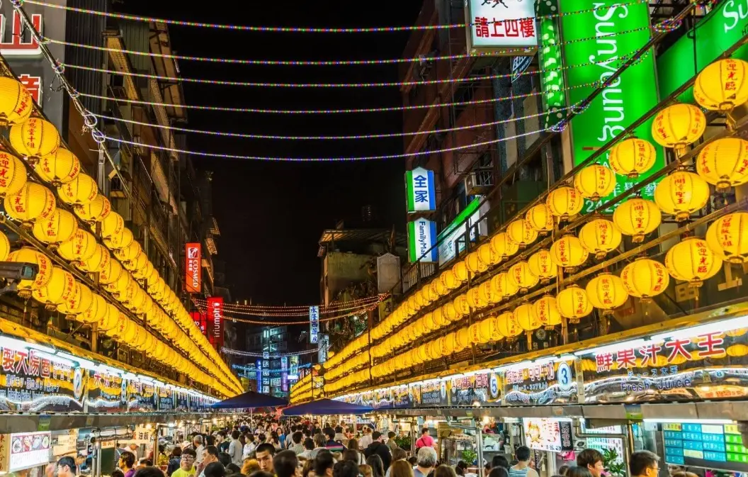 基隆廟口夜市：15家在地人必吃美食與交通全攻略